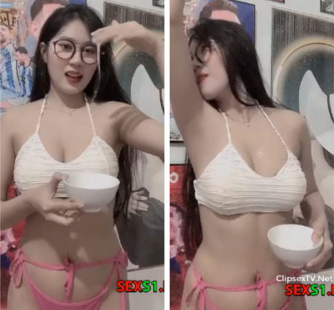 Tiktoker Thỏ Miu Xinh Đẹp Show Lồn